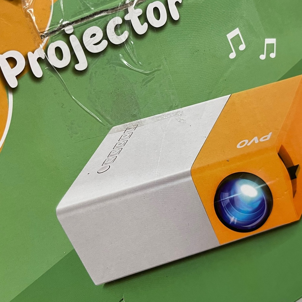 PVO LED Mini Projector - Picture 3 of 3